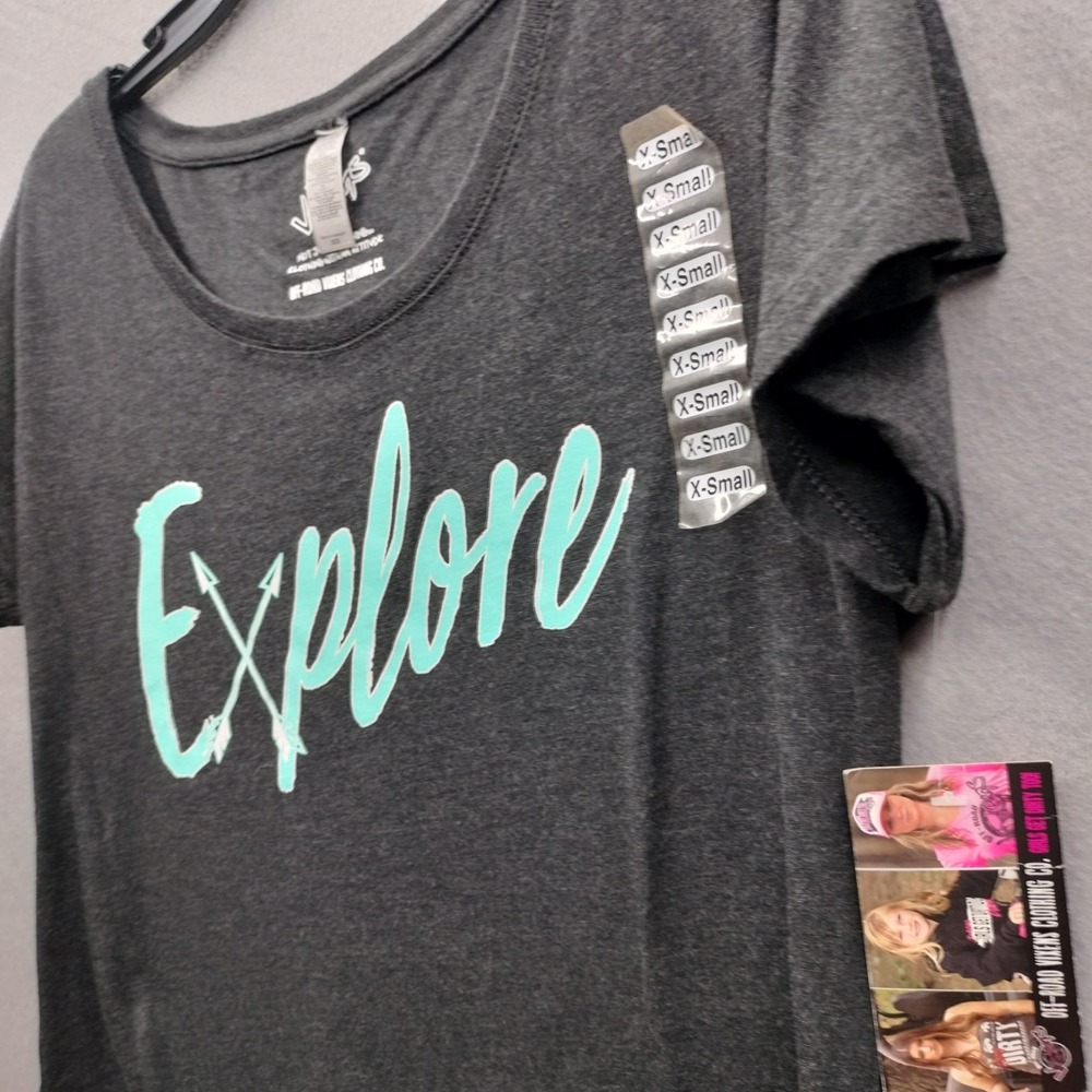 NWT OFF ROAD Vixens Girls Get Dirty Too Explore T-Shirt Women's XS Black Clarke - Picture 2 of 4